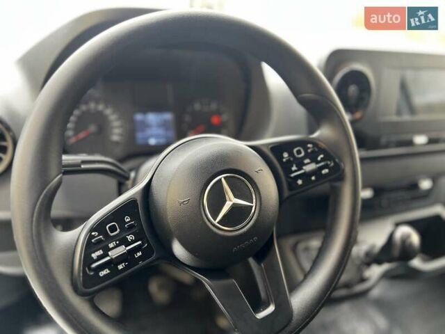 Білий Мерседес Sprinter, об'ємом двигуна 2.14 л та пробігом 170 тис. км за 21399 $, фото 10 на Automoto.ua