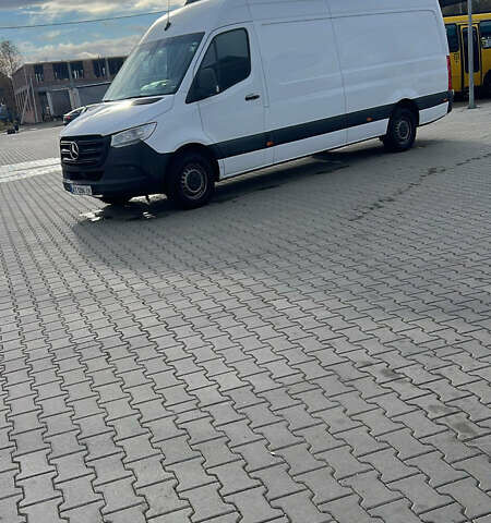 Белый Мерседес Sprinter, объемом двигателя 2.14 л и пробегом 327 тыс. км за 20500 $, фото 2 на Automoto.ua