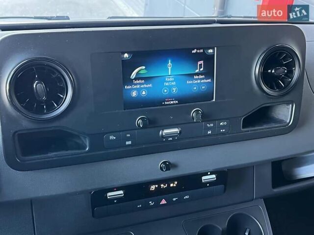 Білий Мерседес Sprinter, об'ємом двигуна 2.2 л та пробігом 322 тис. км за 46282 $, фото 14 на Automoto.ua