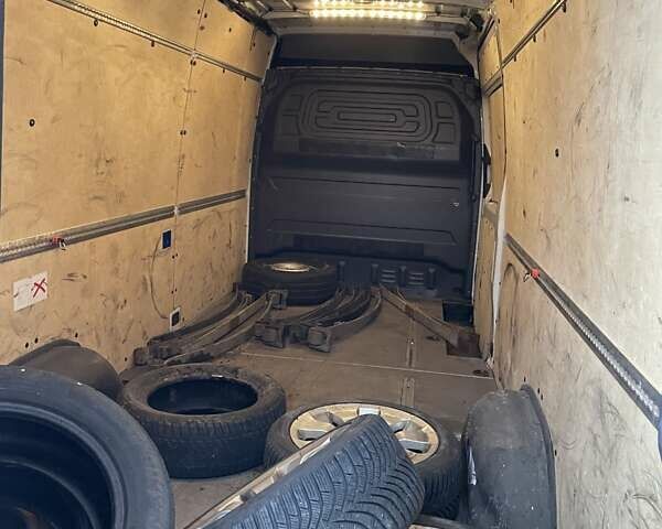 Белый Мерседес Sprinter, объемом двигателя 2.1 л и пробегом 611 тыс. км за 22800 $, фото 11 на Automoto.ua