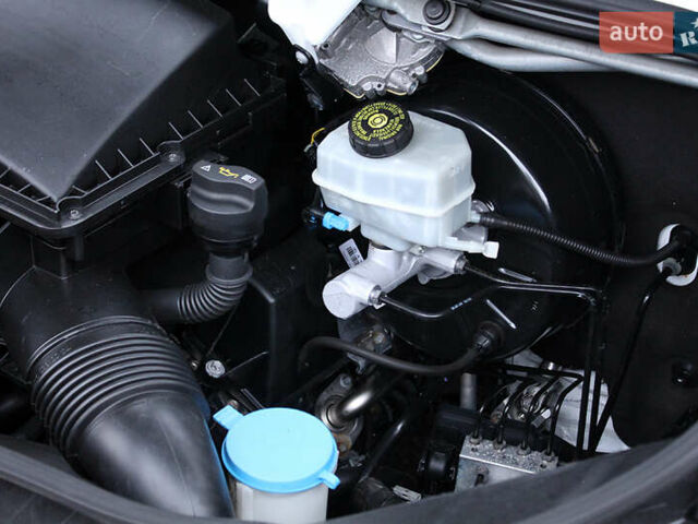 Белый Мерседес Sprinter, объемом двигателя 2.2 л и пробегом 314 тыс. км за 24900 $, фото 51 на Automoto.ua