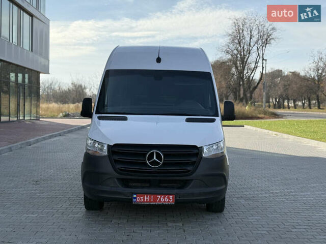 Белый Мерседес Sprinter, объемом двигателя 2.2 л и пробегом 233 тыс. км за 24900 $, фото 4 на Automoto.ua