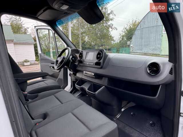 Белый Мерседес Sprinter, объемом двигателя 2.14 л и пробегом 256 тыс. км за 26900 $, фото 32 на Automoto.ua