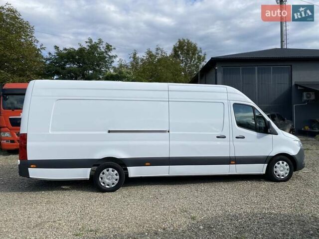 Белый Мерседес Sprinter, объемом двигателя 2.2 л и пробегом 198 тыс. км за 27999 $, фото 11 на Automoto.ua