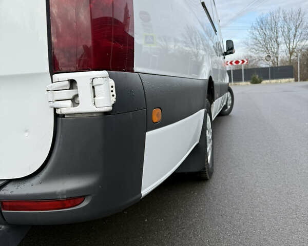 Білий Мерседес Sprinter, об'ємом двигуна 0 л та пробігом 400 тис. км за 26500 $, фото 2 на Automoto.ua
