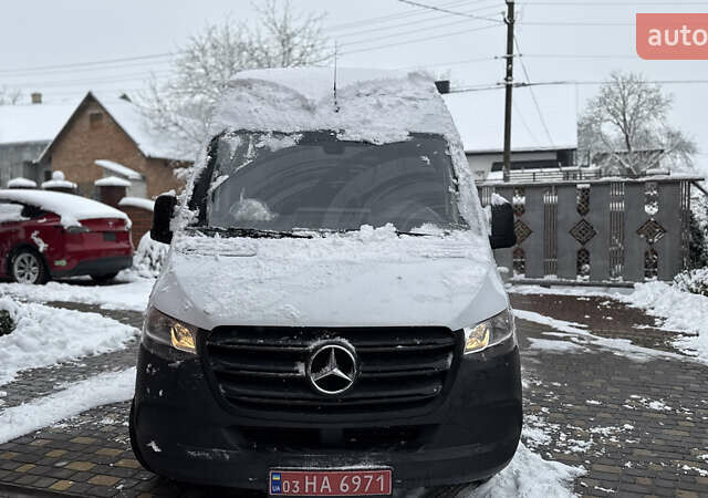 Белый Мерседес Sprinter, объемом двигателя 2.14 л и пробегом 183 тыс. км за 21000 $, фото 7 на Automoto.ua