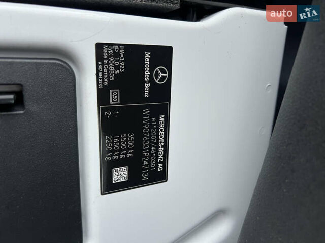 Белый Мерседес Sprinter, объемом двигателя 2.2 л и пробегом 250 тыс. км за 21555 $, фото 11 на Automoto.ua