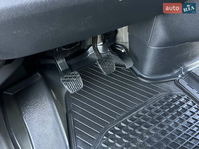 Белый Мерседес Sprinter, объемом двигателя 2.2 л и пробегом 203 тыс. км за 23800 $, фото 149 на Automoto.ua