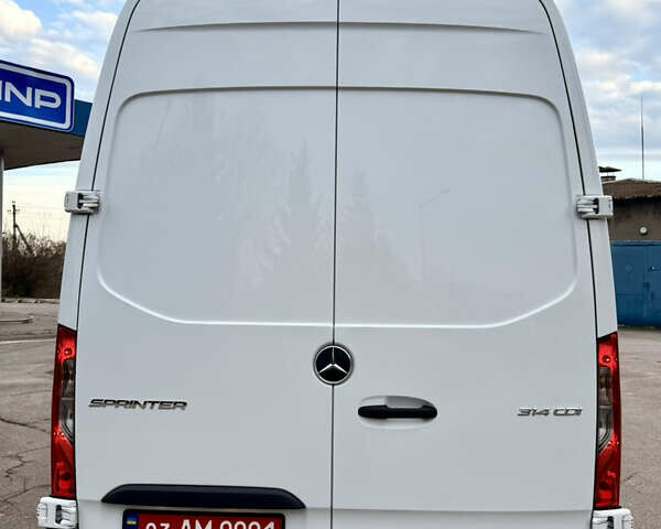 Белый Мерседес Sprinter, объемом двигателя 2.14 л и пробегом 299 тыс. км за 33900 $, фото 57 на Automoto.ua