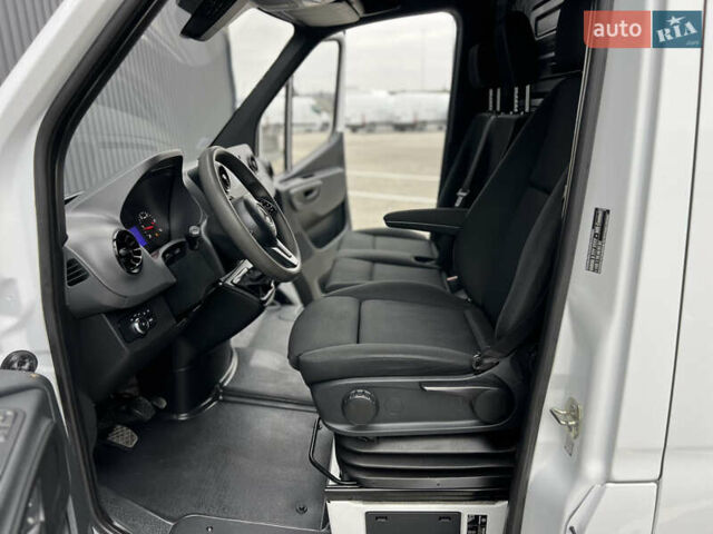 Білий Мерседес Sprinter, об'ємом двигуна 2.2 л та пробігом 249 тис. км за 23900 $, фото 138 на Automoto.ua