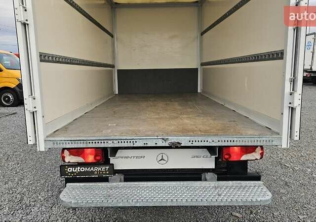 Белый Мерседес Sprinter, объемом двигателя 2.2 л и пробегом 126 тыс. км за 26800 $, фото 26 на Automoto.ua