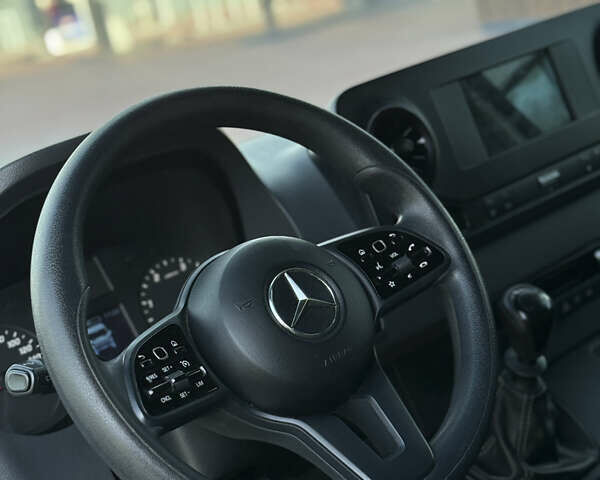 Белый Мерседес Sprinter, объемом двигателя 2.2 л и пробегом 233 тыс. км за 24900 $, фото 16 на Automoto.ua