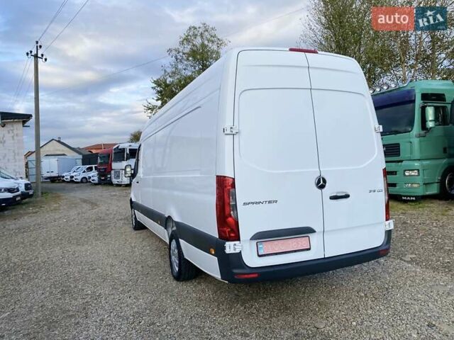 Белый Мерседес Sprinter, объемом двигателя 2.2 л и пробегом 150 тыс. км за 23370 $, фото 11 на Automoto.ua