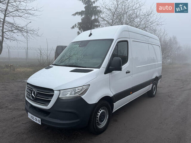 Белый Мерседес Sprinter, объемом двигателя 2.2 л и пробегом 297 тыс. км за 24700 $, фото 8 на Automoto.ua