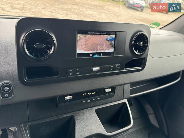 Белый Мерседес Sprinter, объемом двигателя 2.14 л и пробегом 256 тыс. км за 26900 $, фото 26 на Automoto.ua