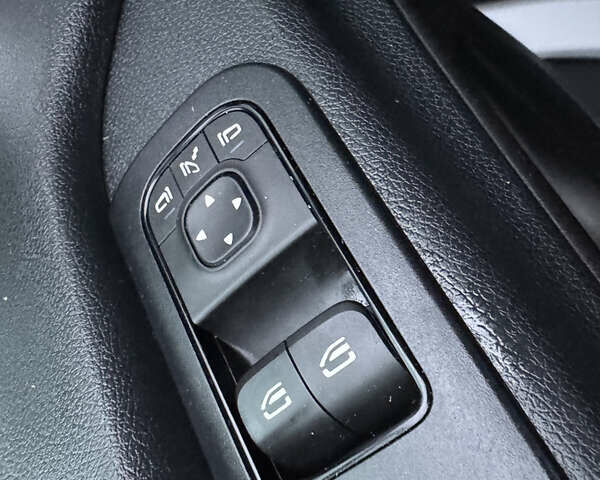 Белый Мерседес Sprinter, объемом двигателя 2.2 л и пробегом 297 тыс. км за 24700 $, фото 27 на Automoto.ua