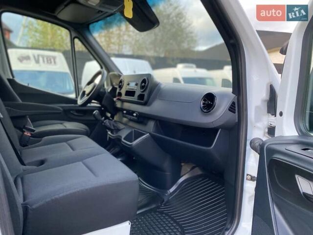 Белый Мерседес Sprinter, объемом двигателя 2.2 л и пробегом 150 тыс. км за 23370 $, фото 37 на Automoto.ua