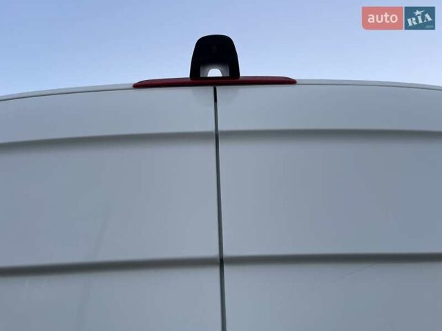 Білий Мерседес Sprinter, об'ємом двигуна 2.14 л та пробігом 284 тис. км за 25800 $, фото 4 на Automoto.ua