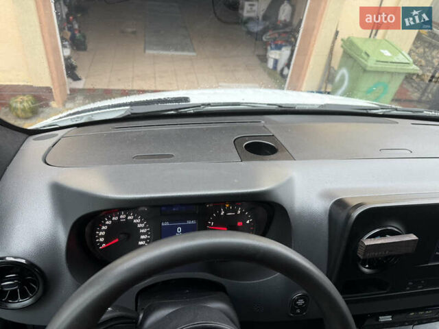 Белый Мерседес Sprinter, объемом двигателя 2.2 л и пробегом 308 тыс. км за 24499 $, фото 26 на Automoto.ua