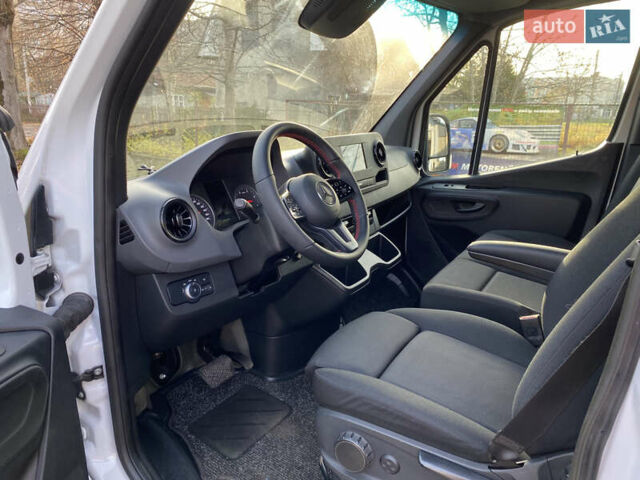 Белый Мерседес Sprinter, объемом двигателя 2.2 л и пробегом 270 тыс. км за 24800 $, фото 10 на Automoto.ua