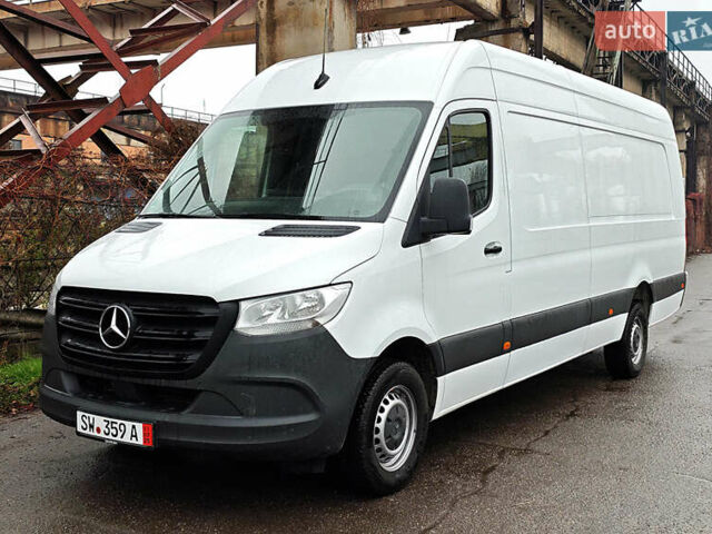 Белый Мерседес Sprinter, объемом двигателя 2.2 л и пробегом 314 тыс. км за 24900 $, фото 1 на Automoto.ua