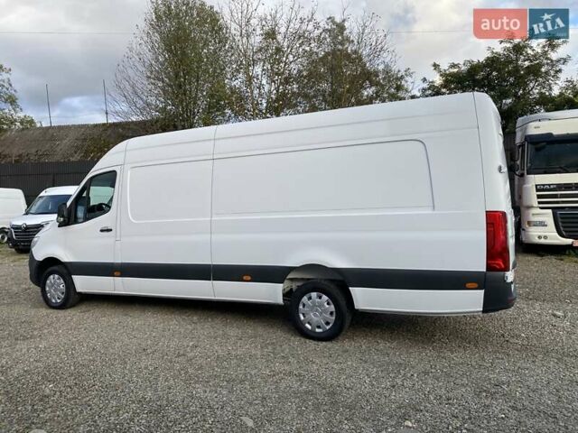 Белый Мерседес Sprinter, объемом двигателя 2.2 л и пробегом 150 тыс. км за 23370 $, фото 8 на Automoto.ua