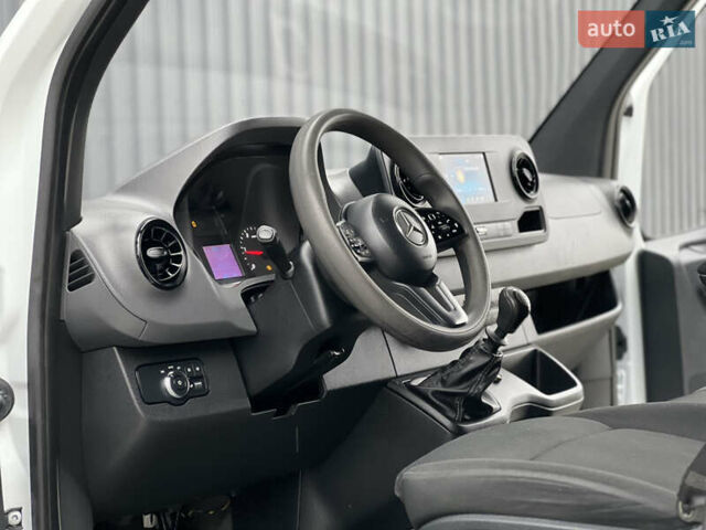 Білий Мерседес Sprinter, об'ємом двигуна 2.2 л та пробігом 249 тис. км за 23900 $, фото 118 на Automoto.ua