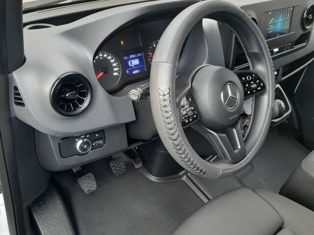 Белый Мерседес Sprinter, объемом двигателя 1.95 л и пробегом 260 тыс. км за 24000 $, фото 10 на Automoto.ua