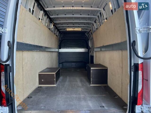 Білий Мерседес Sprinter, об'ємом двигуна 2.2 л та пробігом 322 тис. км за 46282 $, фото 8 на Automoto.ua