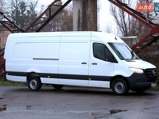 Белый Мерседес Sprinter, объемом двигателя 2.2 л и пробегом 314 тыс. км за 24900 $, фото 4 на Automoto.ua
