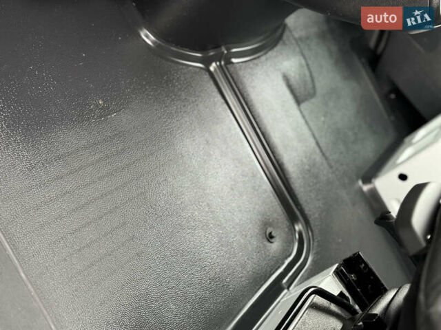 Білий Мерседес Sprinter, об'ємом двигуна 0 л та пробігом 336 тис. км за 26700 $, фото 18 на Automoto.ua