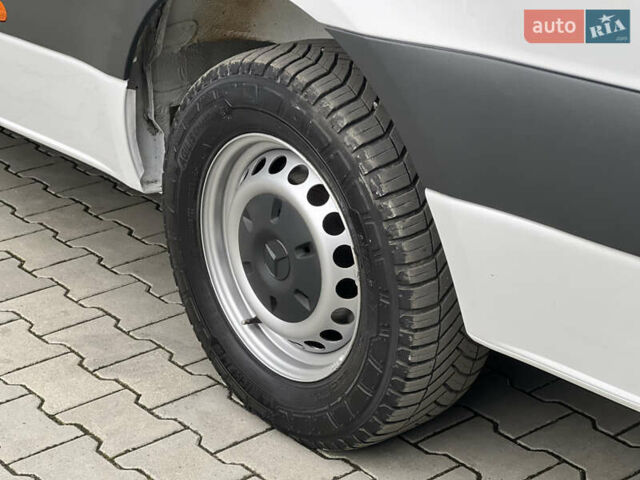 Білий Мерседес Sprinter, об'ємом двигуна 2.2 л та пробігом 249 тис. км за 23900 $, фото 74 на Automoto.ua