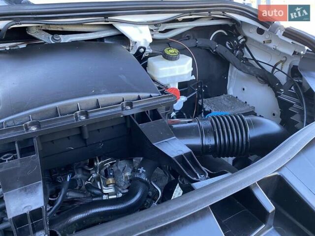 Білий Мерседес Sprinter, об'ємом двигуна 2.99 л та пробігом 173 тис. км за 33500 $, фото 47 на Automoto.ua