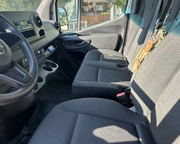 Белый Мерседес Sprinter, объемом двигателя 2.99 л и пробегом 65 тыс. км за 31800 $, фото 9 на Automoto.ua
