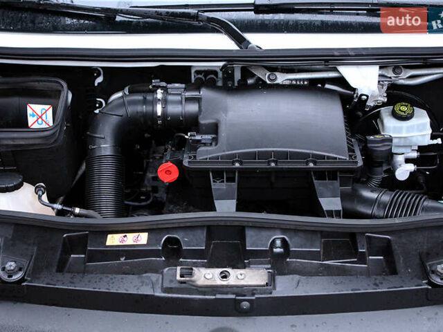 Белый Мерседес Sprinter, объемом двигателя 2.2 л и пробегом 314 тыс. км за 24900 $, фото 49 на Automoto.ua