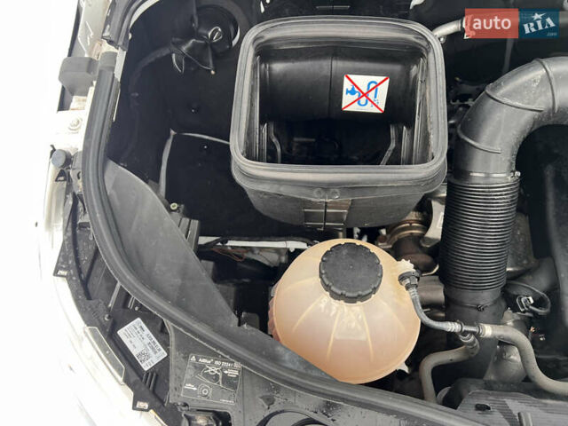 Белый Мерседес Sprinter, объемом двигателя 2.2 л и пробегом 195 тыс. км за 22500 $, фото 27 на Automoto.ua