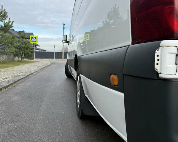 Білий Мерседес Sprinter, об'ємом двигуна 0 л та пробігом 400 тис. км за 26500 $, фото 3 на Automoto.ua