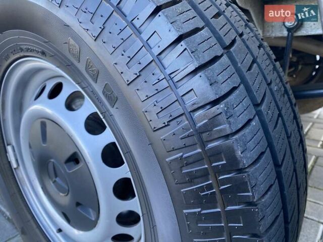 Білий Мерседес Sprinter, об'ємом двигуна 2.99 л та пробігом 173 тис. км за 33500 $, фото 51 на Automoto.ua