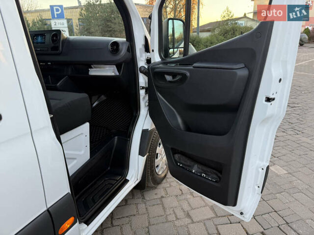 Білий Мерседес Sprinter, об'ємом двигуна 3 л та пробігом 260 тис. км за 34800 $, фото 54 на Automoto.ua