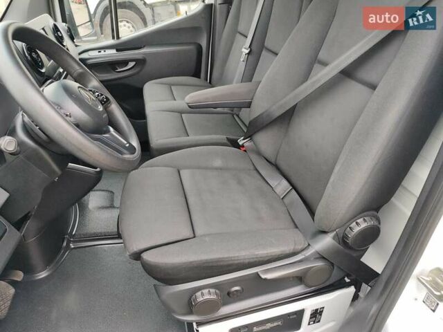 Белый Мерседес Sprinter, объемом двигателя 2.2 л и пробегом 246 тыс. км за 25500 $, фото 47 на Automoto.ua