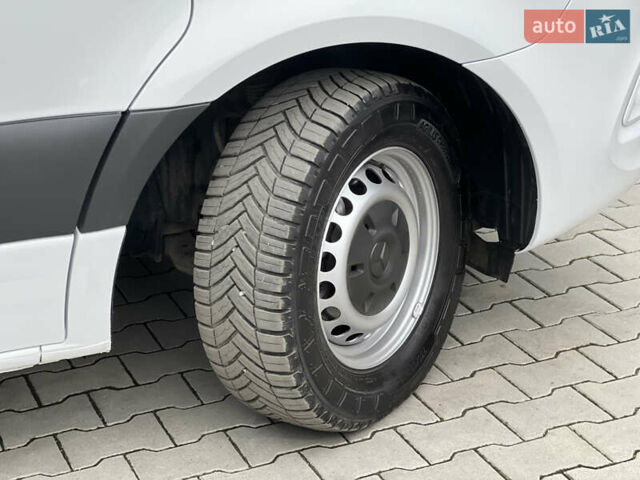 Білий Мерседес Sprinter, об'ємом двигуна 2.2 л та пробігом 249 тис. км за 23900 $, фото 65 на Automoto.ua