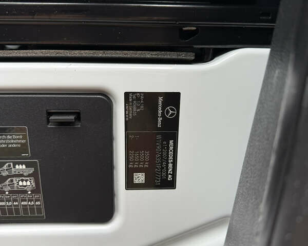 Белый Мерседес Sprinter, объемом двигателя 2.2 л и пробегом 308 тыс. км за 24499 $, фото 37 на Automoto.ua