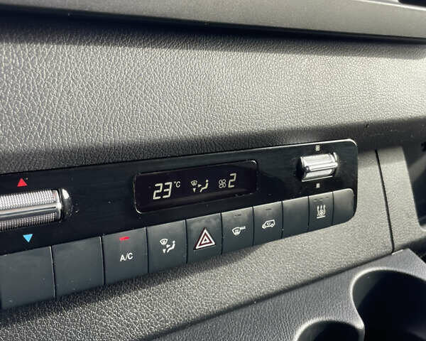 Белый Мерседес Sprinter, объемом двигателя 2.99 л и пробегом 230 тыс. км за 39900 $, фото 13 на Automoto.ua