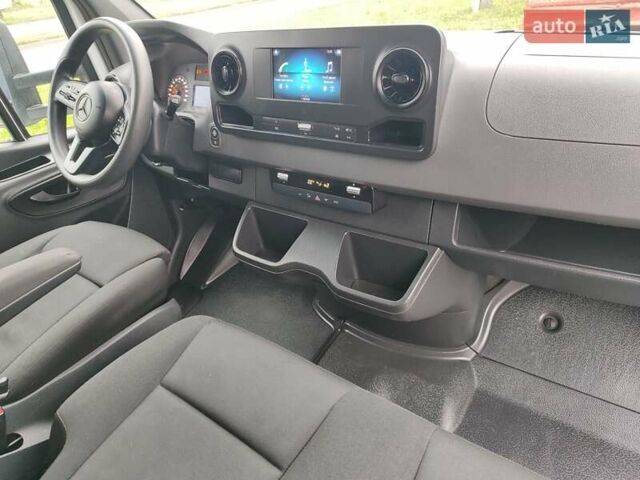 Белый Мерседес Sprinter, объемом двигателя 2.2 л и пробегом 246 тыс. км за 25500 $, фото 20 на Automoto.ua