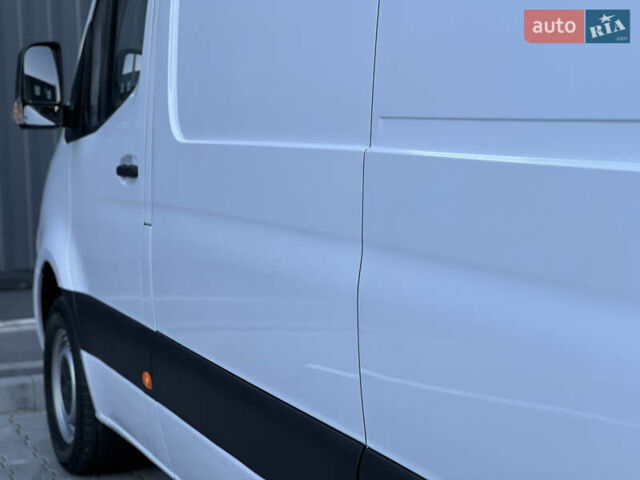 Белый Мерседес Sprinter, объемом двигателя 2.2 л и пробегом 203 тыс. км за 23800 $, фото 65 на Automoto.ua
