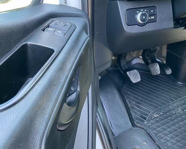 Білий Мерседес Sprinter, об'ємом двигуна 3 л та пробігом 240 тис. км за 29999 $, фото 9 на Automoto.ua