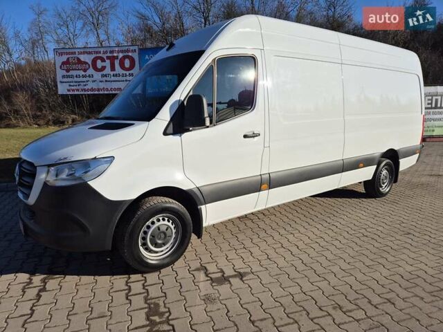 Белый Мерседес Sprinter, объемом двигателя 0 л и пробегом 343 тыс. км за 28300 $, фото 3 на Automoto.ua