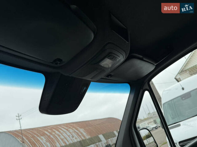 Белый Мерседес Sprinter, объемом двигателя 2.14 л и пробегом 256 тыс. км за 26900 $, фото 28 на Automoto.ua