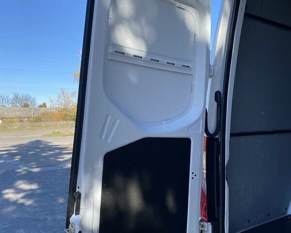 Білий Мерседес Sprinter, об'ємом двигуна 2.99 л та пробігом 173 тис. км за 33500 $, фото 19 на Automoto.ua