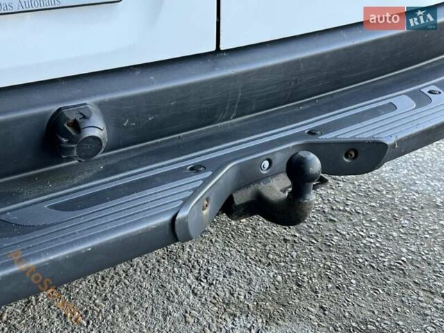 Білий Мерседес Sprinter, об'ємом двигуна 2.2 л та пробігом 322 тис. км за 46282 $, фото 22 на Automoto.ua